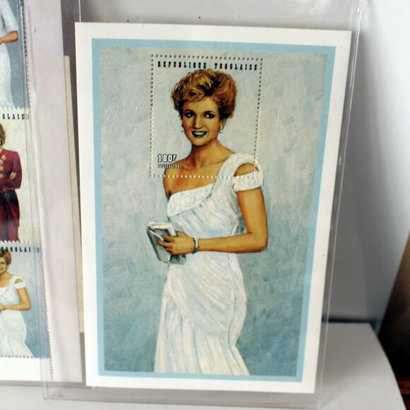 Princess Diana Stamps Single & Block of 9 Togo Issue - Picture 2 of 6